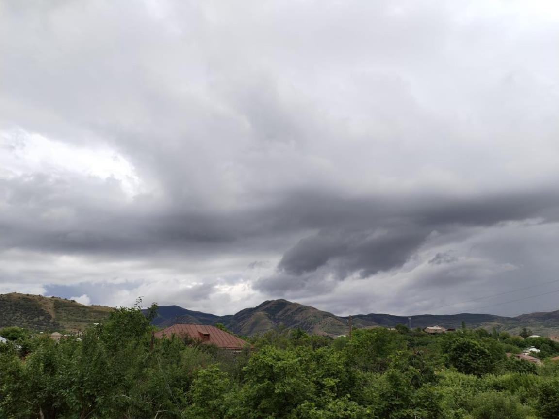 Garni Guesthouse Exterior photo